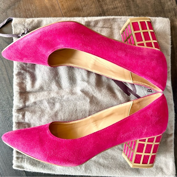 Brian Atwood Block Heel Suede Pump size 8.5 W - Picture 8 of 9